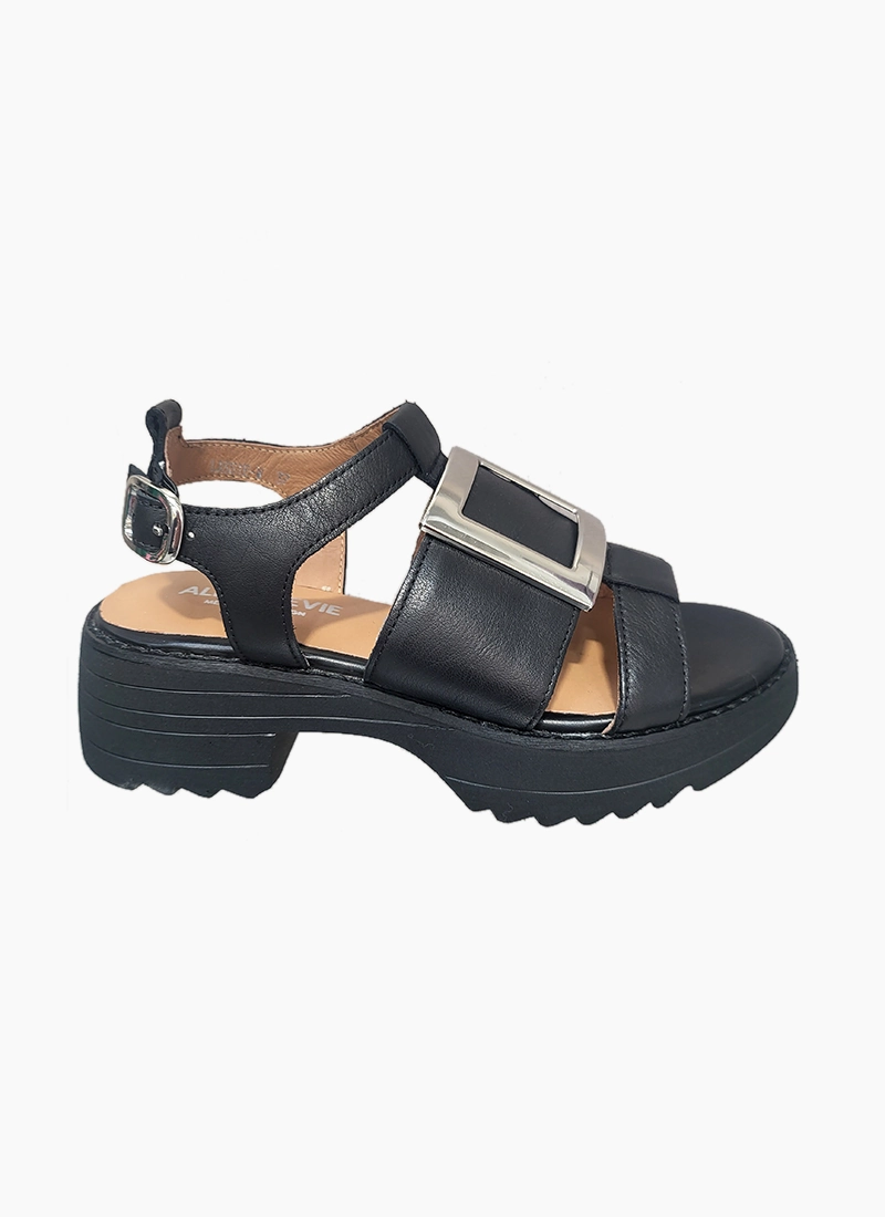 Nizki Leather Sandals in Black | Hannahs